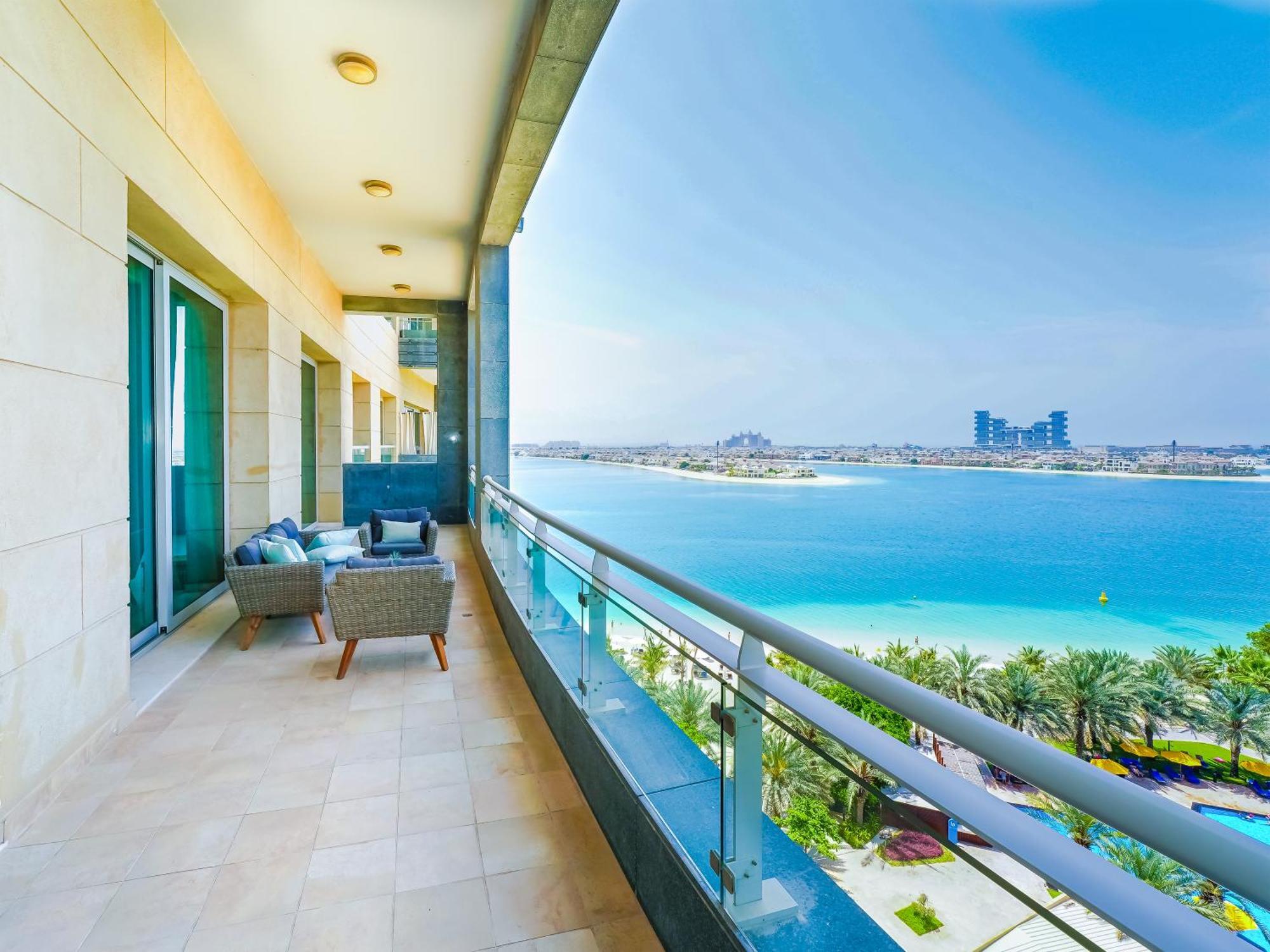 Апартаменти Beachfront 3br Maid With Pool & Sea Views *